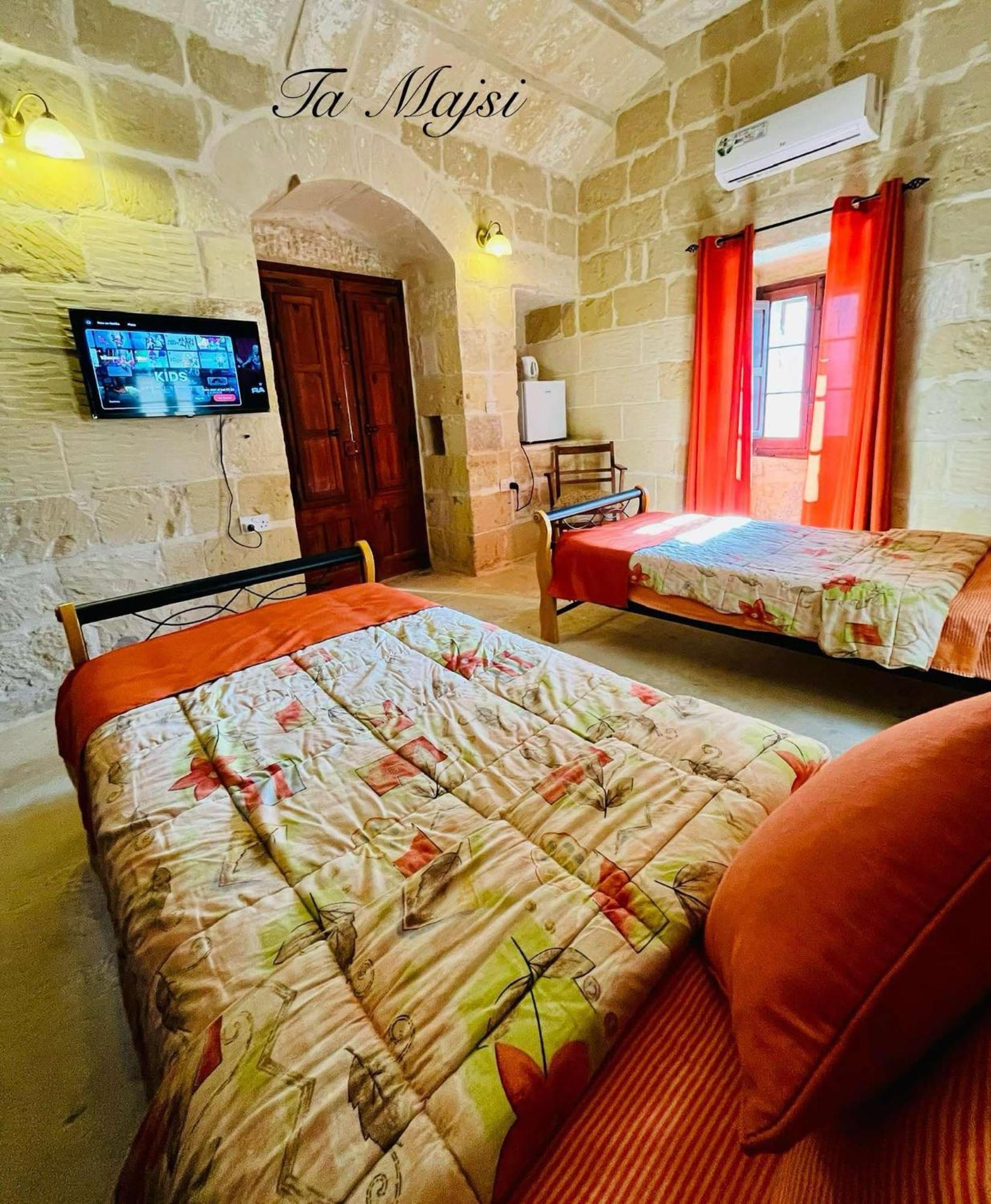 Ta Majsi Farmhouse With Indoor Heated Pool サン・ローレンツ エクステリア 写真