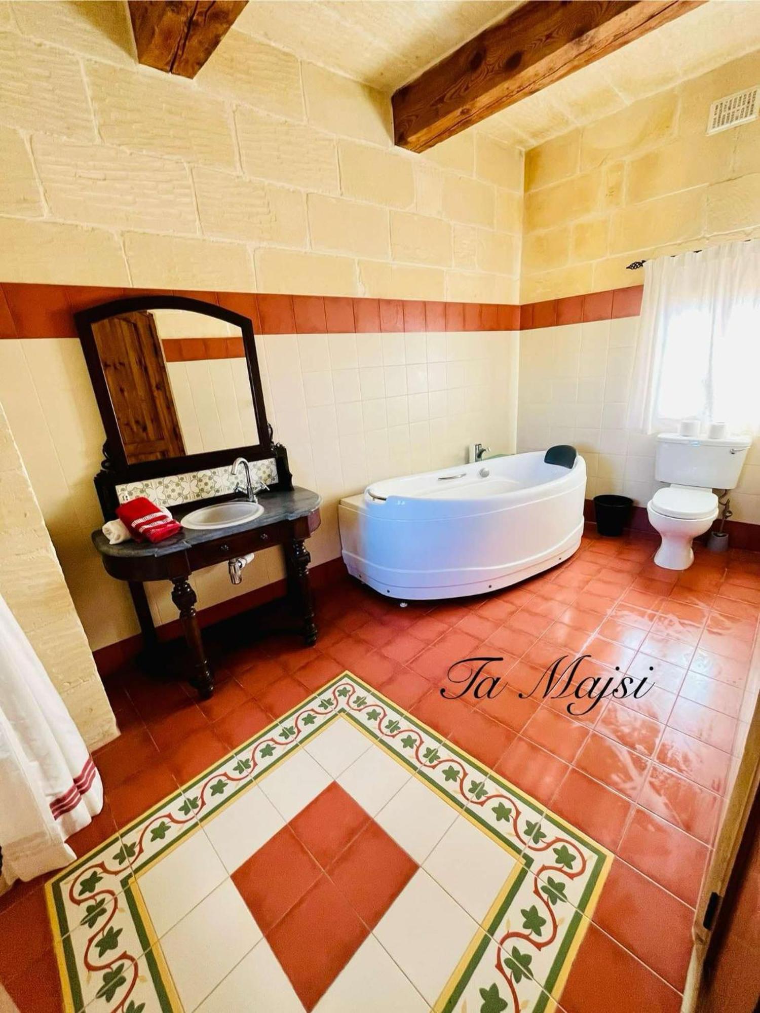 Ta Majsi Farmhouse With Indoor Heated Pool サン・ローレンツ エクステリア 写真